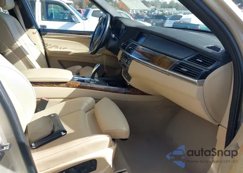 2013 BMW X5 xDrive35I/xDrive35I Premium/xDrive35I Sport Activity из США, поврежденный, VIN 5UXZV4C56D0B23560